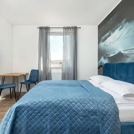 Duzy Z Parkingiem I Balkonem W Kolobrzegu By Renters Appartement Kołobrzeg