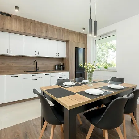 Appartement Duzy Z Parkingiem I Balkonem W Kolobrzegu By Renters *