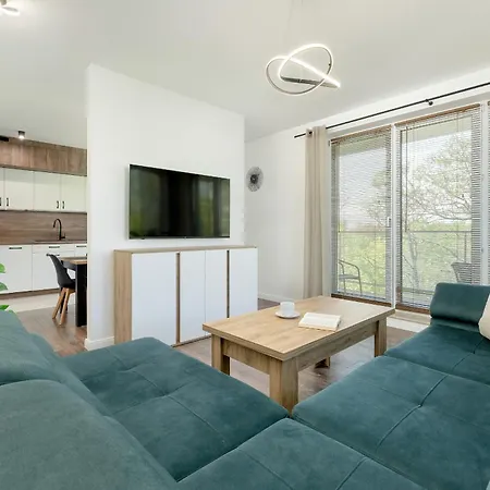 Appartement Duzy Z Parkingiem I Balkonem W Kolobrzegu By Renters Kołobrzeg